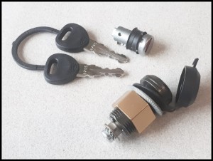 Zamek klapy silnika Karosa