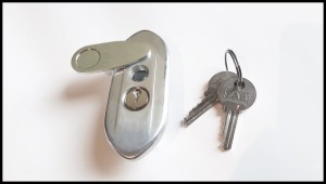 Zamek klap bocznych Karosa